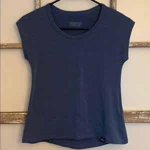 Patagonia worn once Girls T-shirt Large
